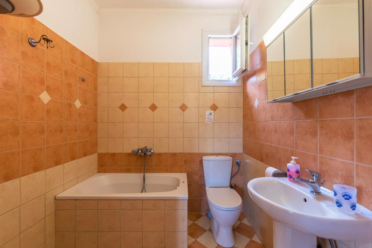 Demmy'S Apartment Potamia  Екстериор снимка